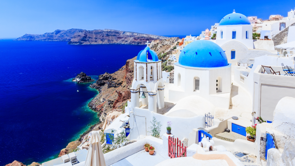 The Best Time to Visit Greece: A South African Traveller’s Guide - Featured Image