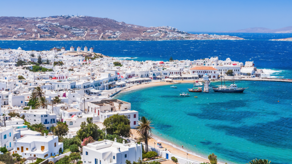 The Best Time to Visit Greece: A South African Traveller’s Guide - Image 1